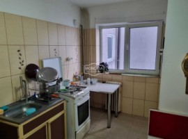 apartament-4-camere-etaj-2-bucovina-scoala-6-1