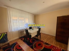 okazie-casa-cu-4-camere-de-vanzare-centru-alba-iulia-la-asfalt-cu-toate-utilitatiile-9