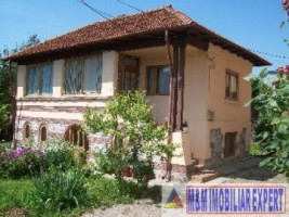 vila-3-camere-cu-teren-700-mp-in-curtea-de-arges-locuinta-moderna-si-spatioasa-1