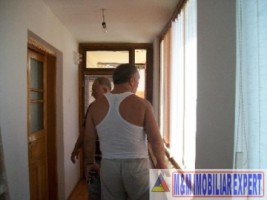 vila-3-camere-cu-teren-700-mp-in-curtea-de-arges-locuinta-moderna-si-spatioasa-9