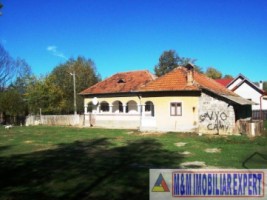 casa-bareaneasca-3-camere-cu-teren-de-2500-mp-in-bughea-de-sus-spatiul-ideal-pentru-familie-si-relaxare-5