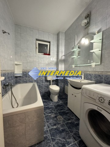 vanzare-apartament-3-camere-2-bai-2-balcoane-etaj-1-bloc-nou-centru-alba-iulia-mobilat-si-utilat-complet-3