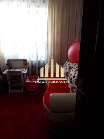 apartament-3-camere-zona-cetate-3