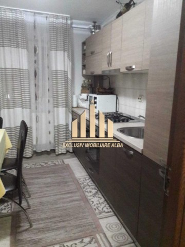 apartament-3-camere-zona-cetate-8