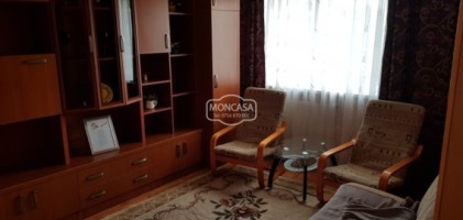 apartament-2-camere-decomandat-zona-unirii-tratoria-etaj-4-cu-sarpanta