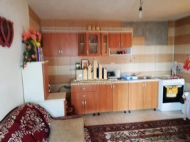 vand-casa-in-paclisa-4