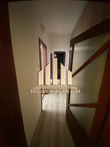 apartament-cu-4-camere-decomandate-cetate-1