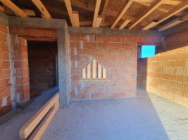 casa-in-regim-cuplat-de-vanzare-recea-8