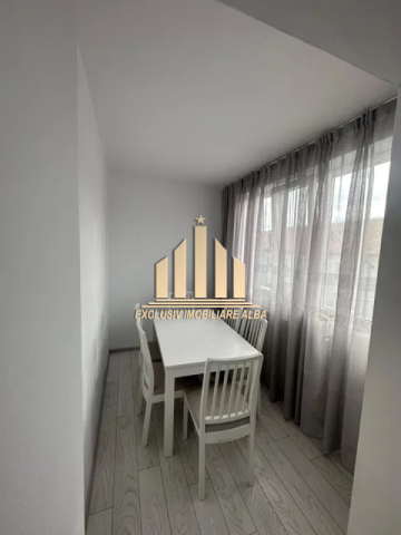 apartament-cu-4-camere-de-vanzare-cetate-6