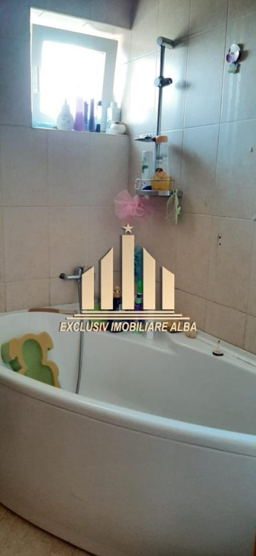 apartament-3-camere-cu-scara-interioara-in-cetate-4