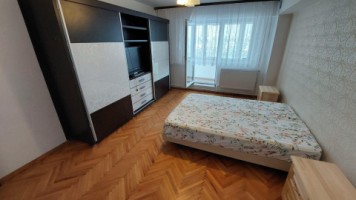 apartament-4-camere-deczona-stejari-suprafata-100-mp-pret-400-euro-3