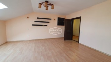 apartament-5-camere-pe-2-nivele-zona-ultracentrala-piata-mareetaj-3-12