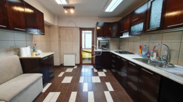 apartament-5-camere-pe-2-nivele-zona-ultracentrala-piata-mareetaj-3-18