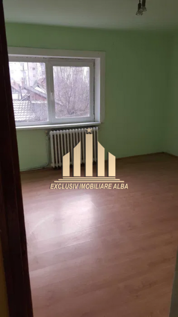 apartament-cu-4-camere-de-vanzare-zona-industriala-1