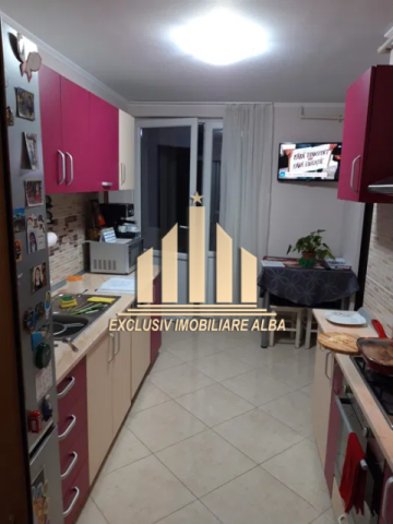 apartament-cu-4-camere-decomandate-ampoi-3-2