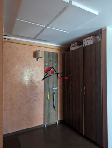 apartament-3-camere-2-bai-loc-de-parcare-si-boxa-bloc-2009-tatarasi-4