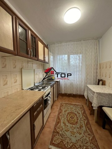 inchiriere-apartament-cu-2-camere-podu-ros-2