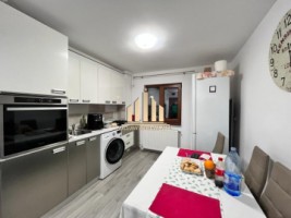apartament-cu-3-camere-etaj-2-boxa-cetate-2
