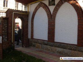 spatiu-com-locuinta-vila-7-camere-in-centru-campulung-arges-3