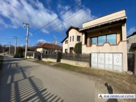 casa-4-camere-2-spatii-comerciale-de-vanzare-in-schitu-golesti-arges-ideala-pentru-locuinta-si-afaceri-3