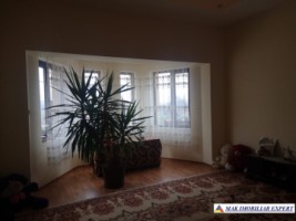 casa-4-camere-2-spatii-comerciale-de-vanzare-in-schitu-golesti-arges-ideala-pentru-locuinta-si-afaceri-14