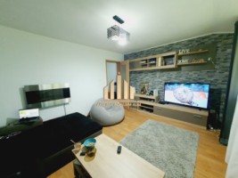 apartament-3-camere-in-cetate-cu-loc-de-parcare-curte-si-boxa-1