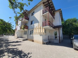 apartament-3-camere-in-cetate-cu-loc-de-parcare-curte-si-boxa