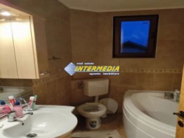 apartament-3-camere-decomandat-de-vanzare-alba-iulia-cetate-zona-schit-2