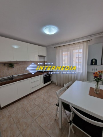 apartament-cu-2-camere-52-mp-mobilat-si-utilat-in-cetate-2