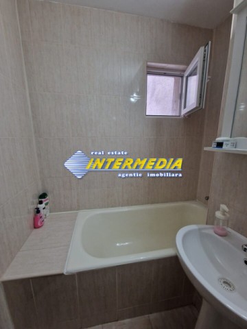 apartament-cu-2-camere-52-mp-mobilat-si-utilat-in-cetate-6