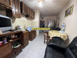 apartament-2-camere-decomandat-de-vanzare-in-cetate-etaj-1-finisat-mobilat-2