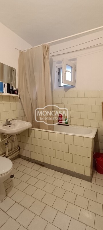 apartament-2-camere-zona-scoala-17-etaj-3-decomandat-8