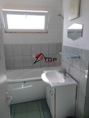 inchiriere-apartament-cu-2-camere-podu-ros-6