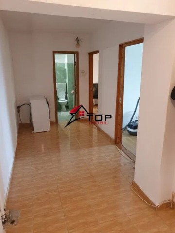 apartament-cu-3-camere-decomandat-pacurari-4