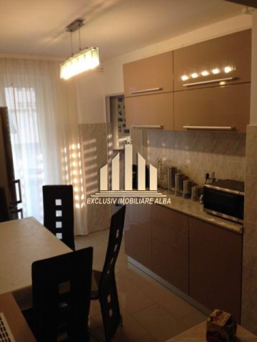 apartament-cu-3-camere-decomandate-centru-4