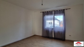 casa-cu-etaj-zona-14-mai-id-22818-4