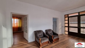 casa-cu-etaj-zona-14-mai-id-22818-10
