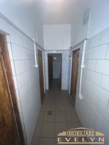 de-vanzare-spatiu-comercial-zona-imparat-traian-la-2-min-de-mall-pret-84000-euro-negociabil-3