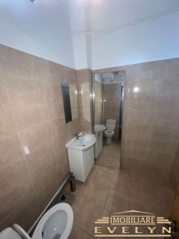 de-vanzare-spatiu-comercial-zona-imparat-traian-la-2-min-de-mall-pret-84000-euro-negociabil-7