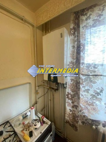 apartament-2-camere-decomandat-de-vanzare-etaj-intermedia-in-alba-iulia-zona-mall-4