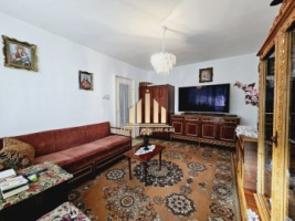 apartament-cu-3-camere-de-vanzare-cetate-1