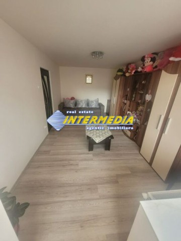 apartament-cu-2-camere-decomandat-de-vanzare-in-alba-iulia-zonacetate-bulevard-etaj-intermedia-mobilat-5