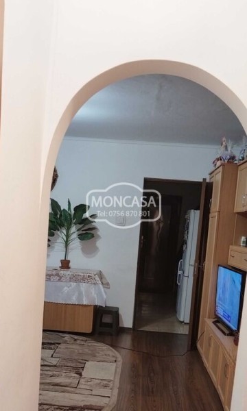 apartament-2-camere-zona-curcubeului-parter-semidecomandat-7