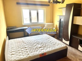 apartament-2-camere-decomandat-de-vanzare-in-alba-iulia-zona-cetate-4