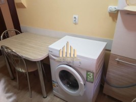 garsoniera-suprafata-mare-in-cetate-4