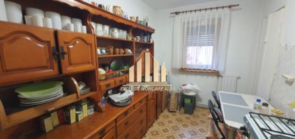 apartament-cu-3-camere-decomandate-cetate-1