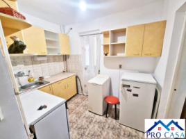 apartament-2-camere-decomandat-in-cetate-zona-bulevard-et2-1