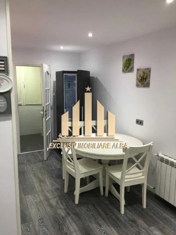 apartament-cu-2-camere-decomandate-etajul-1-ampoi-3