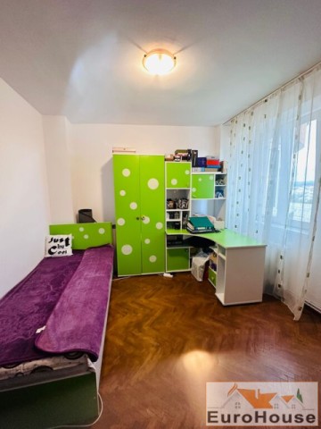 apartament-de-inchiriat-cu-3-camere-in-alba-iulia-4