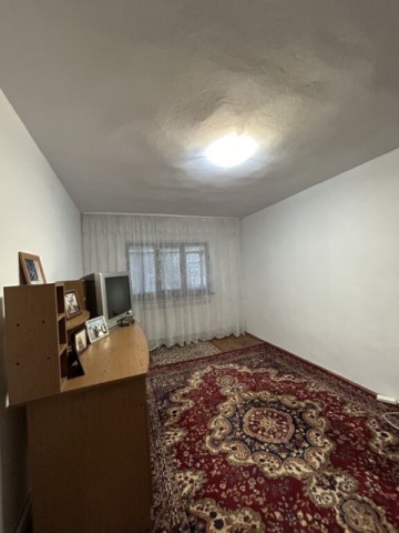 apartament-3-camere-decomandat-de-vanzare-pret-60000-2